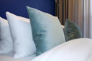 CG Kensington - Popular Landmarks