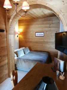 Chalet Hotel Les Airelles - Policies and Additional Information