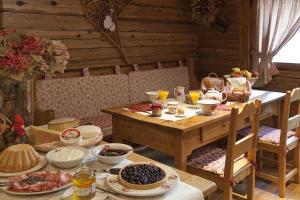 Chalet-Hotel Les Fermes De Pierre & Anna - Dining Experience