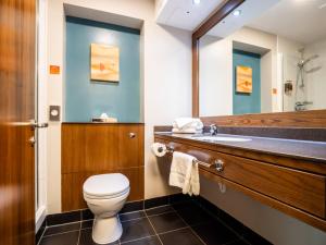 Chessington Hotel - Check-in and Check-out