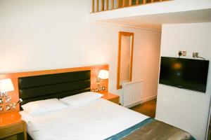 Cromwell International Hotel - Worth The Stay