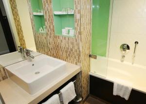 Crowne Plaza Reading East - Cancellation Policies