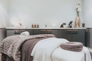 Crowne Plaza - Sheffield, an IHG Hotel - Booking Information