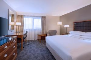 Delta Hotels by Marriott Newcastle Gateshead - Questions About Staying Here