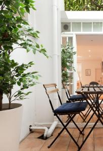 Discounted Flat W Lovely Terrace Near Kings Road - Nearby Attractions