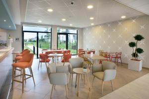 Domitys Lorgandi - About Staying Here