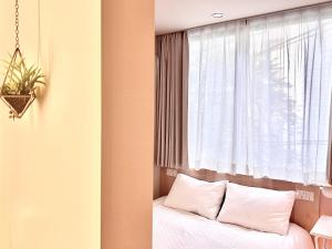 East Tokyo Central Park, Design by the Architect Ycoc, 3 Minutes From the Park, 1 Minute From the Subway, Super Luxurious, Free Wi-Fi, and a Place to Enjoy the Breeze - Frequently Asked Questions