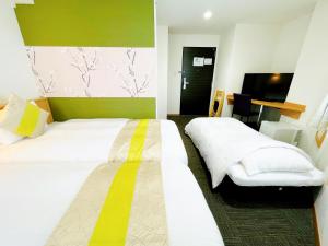 Eins.Inn Umeda Higashi - Dining and Nearby Attractions