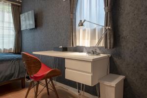 Felice Nishi-Shinjuku - Frequently Asked Questions