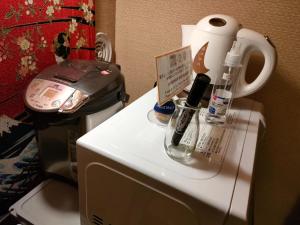 Free Wi-Fi JING HOUSE Autumn Leaf Original Electric Moving Rental - Frequently Asked Questions