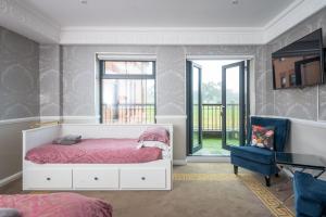 Guildford Manor Hotel & Spa - Location and Accessibility