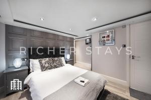 Hackney Suites - En-Suite Rooms & Amenities - Worth The Stay