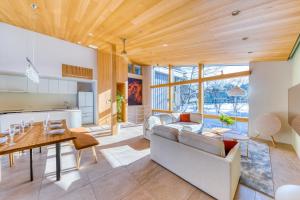 Hakuba Amber Resort by Jade Group - Contact Information