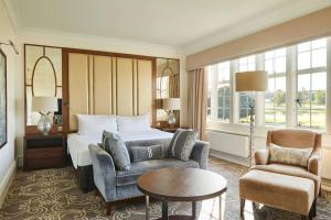 Hanbury Manor Marriott Hotel & Country Club - Immersive Dining Options