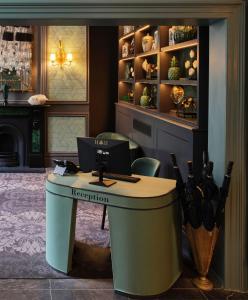 Henrietta House, a Member of Radisson Individuals - Questions About Staying Here