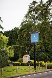 Hogarths Stone Manor - Questions About Staying Here