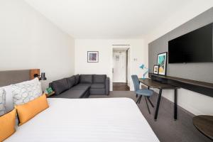 Holiday Inn Birmingham M6, Jct7, an IHG Hotel - Questions About Staying Here