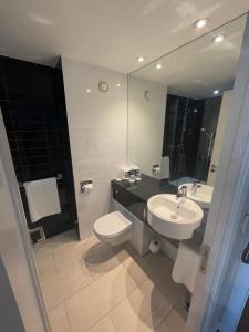 Holiday Inn Express Manchester City Centre, an IHG Hotel - Questions About Staying Here