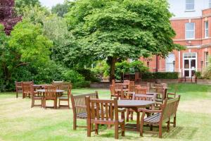 Holiday Inn Farnborough, an IHG Hotel - Languages Spoken