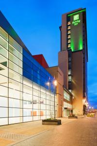 Holiday Inn Manchester-Mediacityuk, an IHG Hotel - Accessibility Features