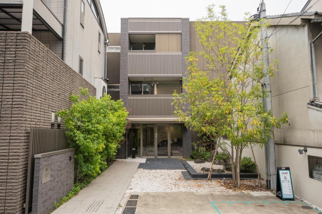 HOME INN KUJO KAWARAMACHI - Transportation and Accessibility