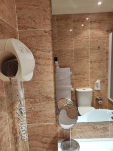 Hostellerie Les Hauts De Sainte Maure - Pet-Friendly Policies