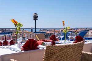 Hotel Aston La Scala - Booking and Contact