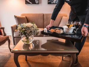 Hotel Cour Du Corbeau Strasbourg - Mgallery - How To Book Your Stay