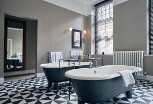 Hotel Du Vin Birmingham - Location and Accessibility
