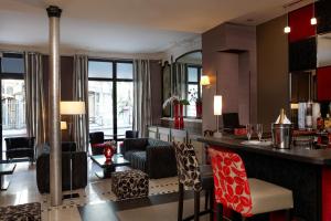 Hotel Eiffel Seine - About Staying Here