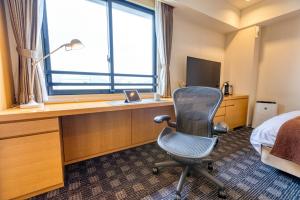 Hotel Grand Fuji - Languages and Accessibility