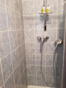 Hotel Le Saint-Hubert - Gare De Lyon Bastille - Nearby Lively Marais District