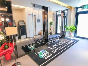 Hotel Livemax Osaka Kadoma - Children and Pets