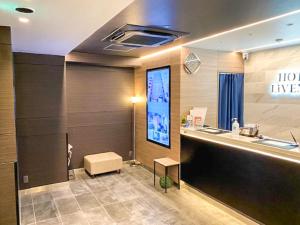 HOTEL LiVEMAX Tokyo Kanda EAST - Location and Attractions