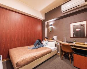 HOTEL RELIEF Kokura Station - Transportation and Accessibility