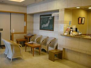 Hotel Route-Inn Naha Asahibashi Station East - Guest Ratings and Feedback