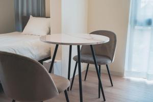 Hotel Star Residence - No People Hotel - Parking and Mobility Options