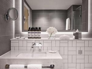 Hyatt Regency Manchester - Questions About Staying Here