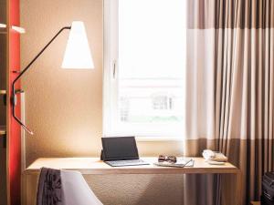 Ibis Manchester Centre 96 Portland Street - Questions About Staying Here