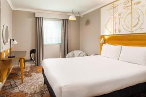 Ibis Styles Birmingham Centre - Questions About Staying Here