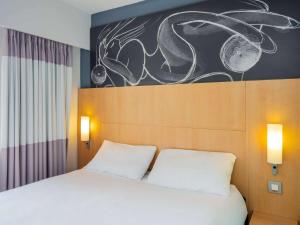 Ibis York Centre - Questions About Staying Here