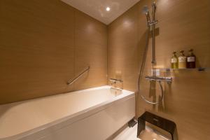 JR Kyushu Hotel Blossom Shinjuku - Booking Information