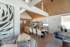 Koa Niseko - Booking and Contact Information