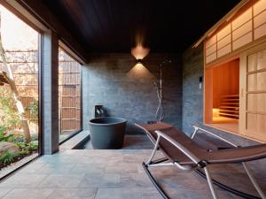 KONJAKUSO Nara Naramachi MUSHIBUROYA Sauna Villa - Languages Spoken