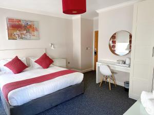 Legends Hotel - Questions About Staying Here