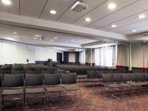 Mercure Paris La Défense Grande Arche - About Staying Here