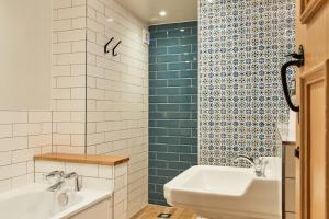 Middletons - Parking and House Rules