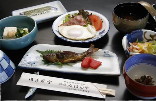 Miharaya Ryokan - Policies and Services