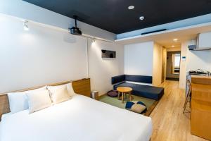 Minn Shin-Osaka - Family-Friendly Accommodations