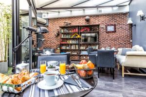 Montparnasse Workshop Hotel - Contemporary Hotel Accommodation